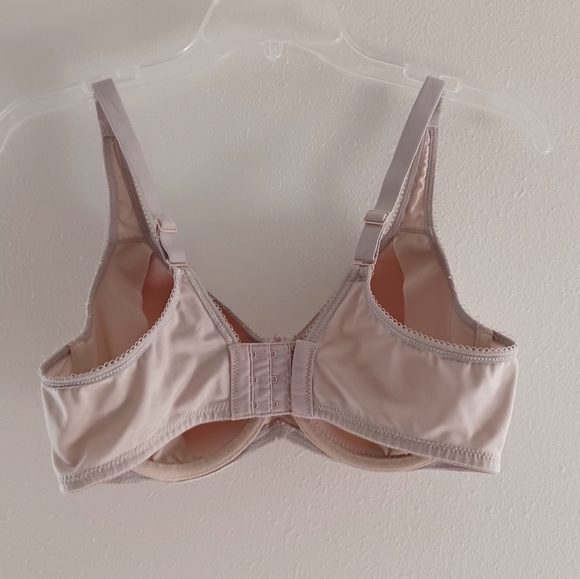 Wacoal Basic Beauty Spacer T-Shirt Bra, size 36C - Picture 5 of 14